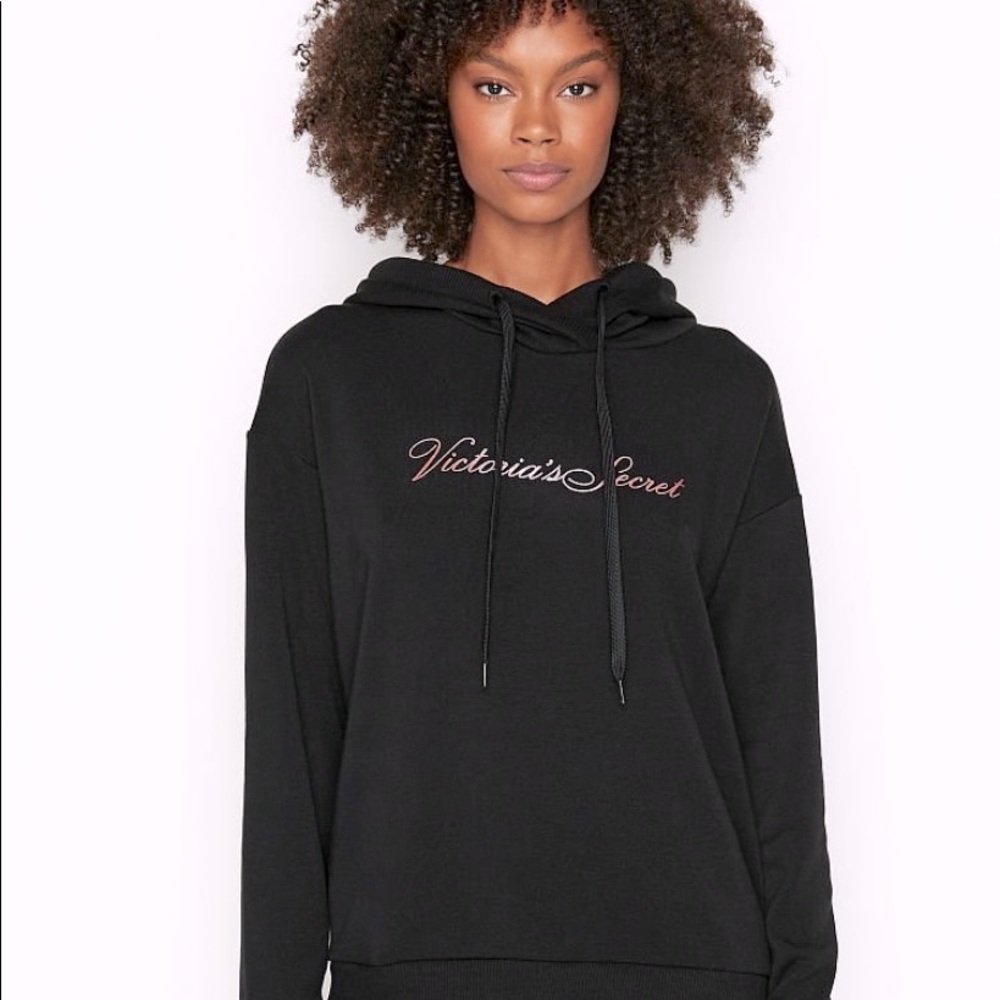Victoria’s Secret Pull over hoodie
